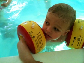 Kleinkinderschwimmen in Berlin